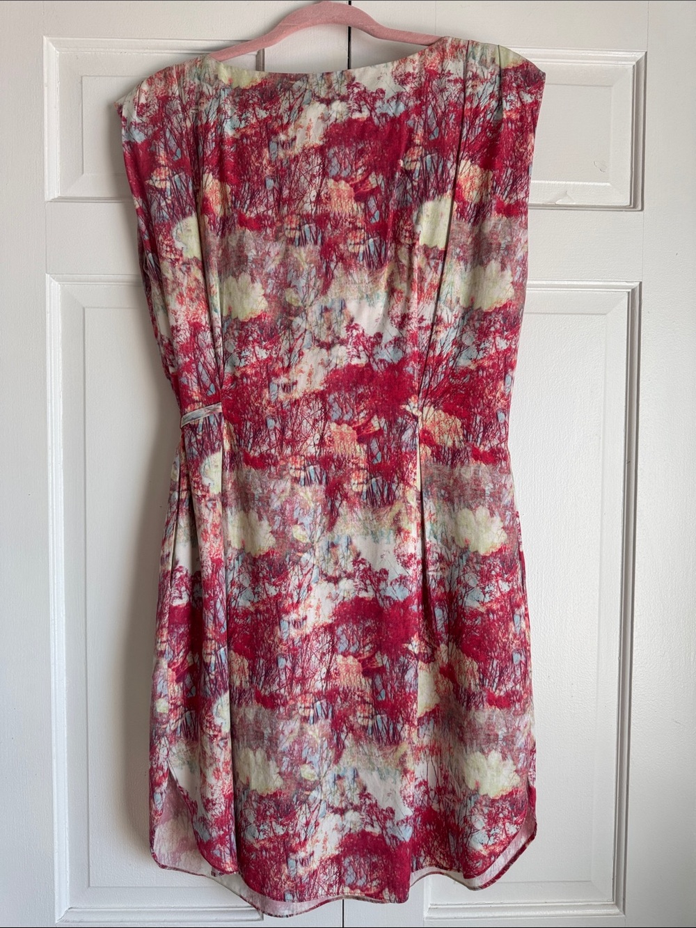 EUC Reiss Raspberry Floral Tie-Waist Sleeveless Dress Rounded Hem Pockets Lined - Picture 3 of 13